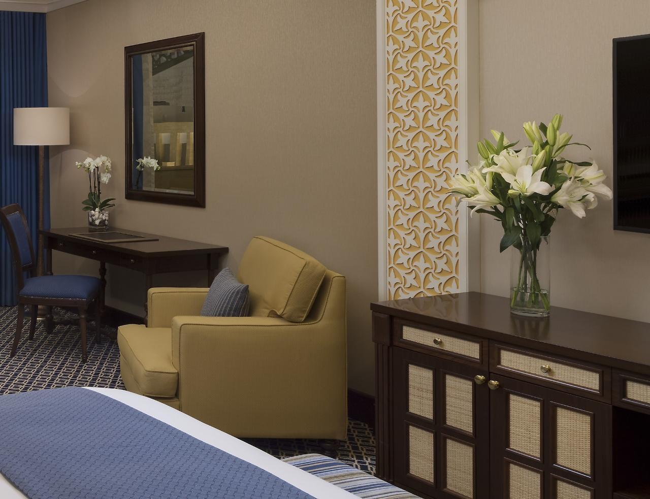 Al Najada Doha Hotel By Tivoli מראה חיצוני תמונה A room at the hotel