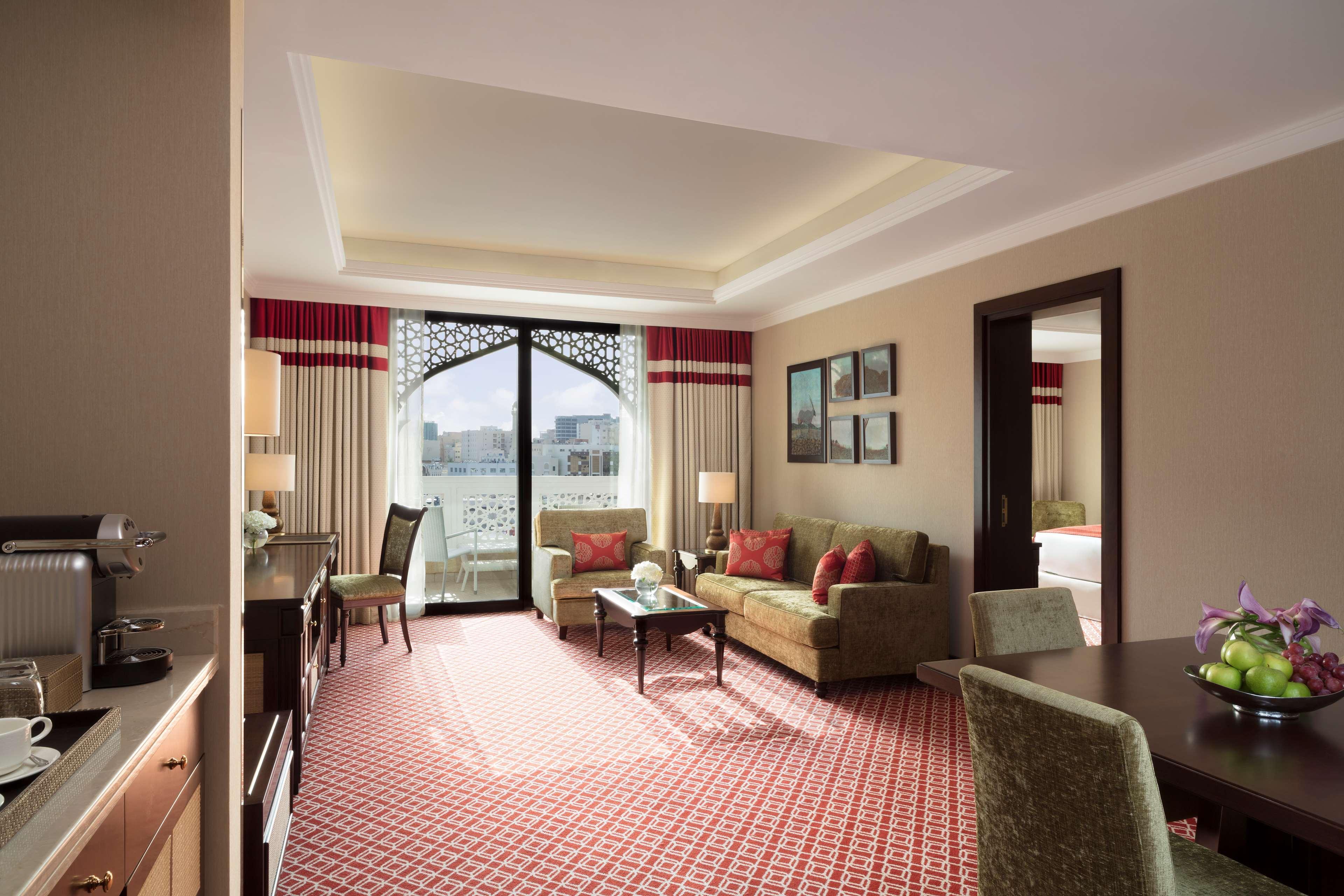 Al Najada Doha Hotel By Tivoli מראה חיצוני תמונה A suite at the hotel