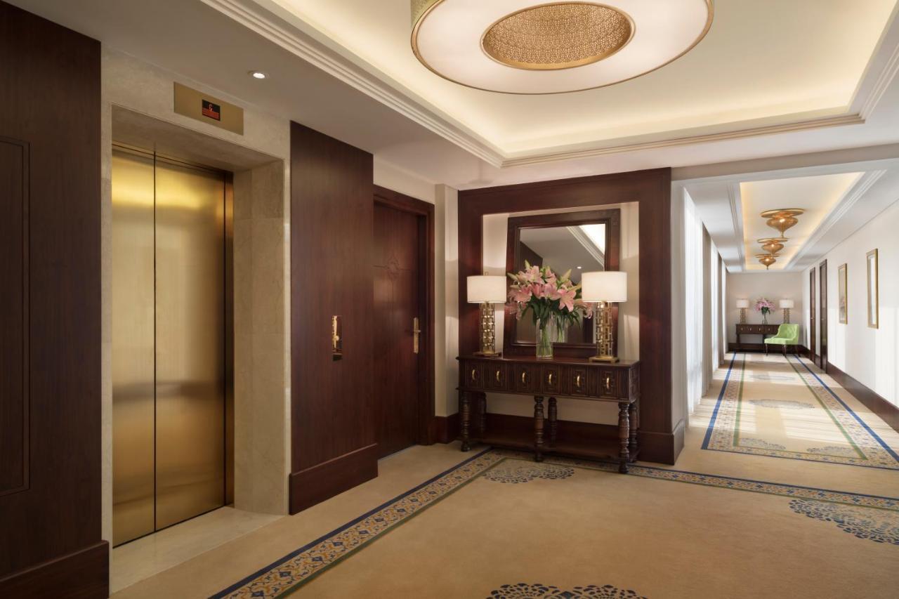Al Najada Doha Hotel By Tivoli מראה חיצוני תמונה The interior of the hotel